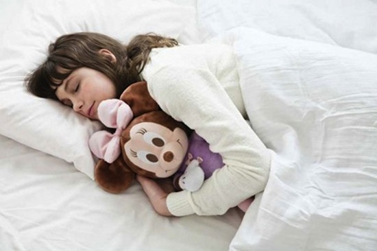 Bật điều hòa và đắp chăn khi ngủ tốt cho sức khỏe
