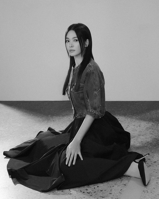 ‘Nữ hoàng ảnh B-cut’ Song Hye Kyo