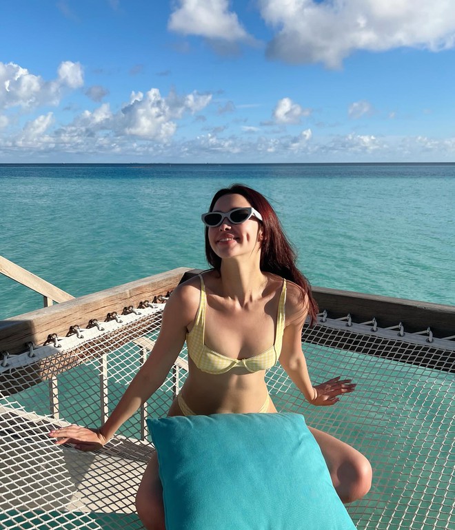 Diện bikini đi biển ‘cực cháy’ như dàn sao Thái Lan 