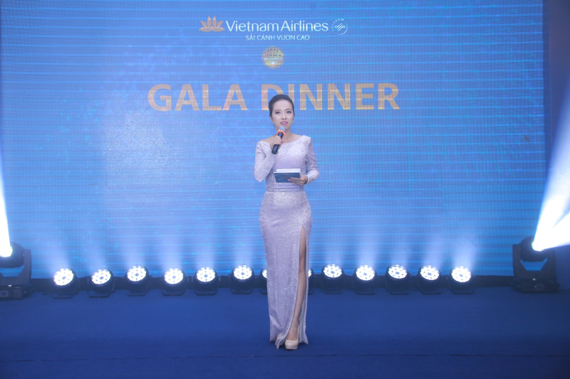 Tìm MC dẫn chương trình chuyên nghiệp tại TP.HCM? Golden Face là lựa chọn hàng đầu!