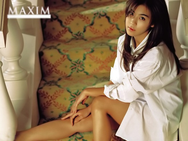 Sắc vóc vạn người mê của Ha Ji Won